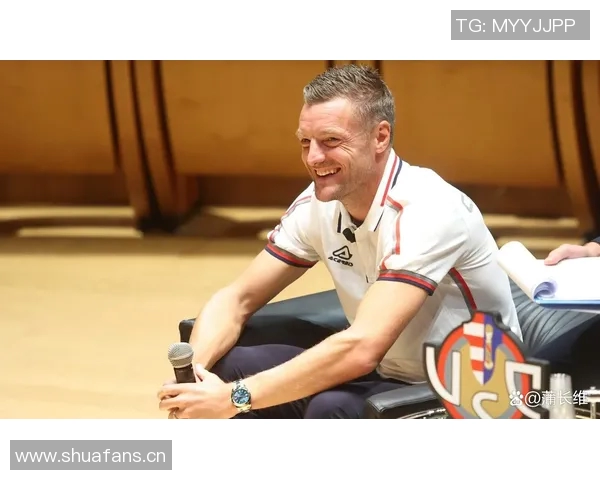 意甲11月最佳球员候选名单揭晓迈尼昂劳塔罗瓦尔迪扎尼奥洛争夺荣誉